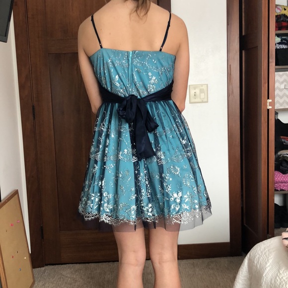Homecoming dress - Picture 3 of 4